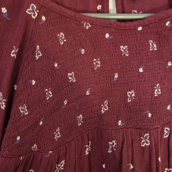 Old Navy Maroon Top Size Large - Picture 4 of 5